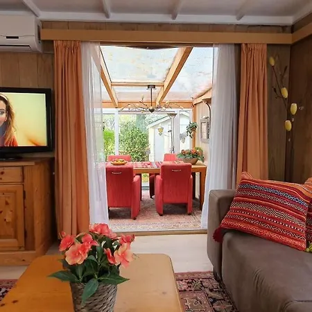 Knus Midden In De En De Rust. Wageningen