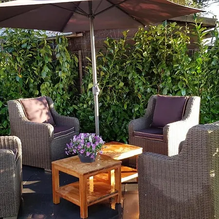 Knus Midden In De En De Rust. Wageningen